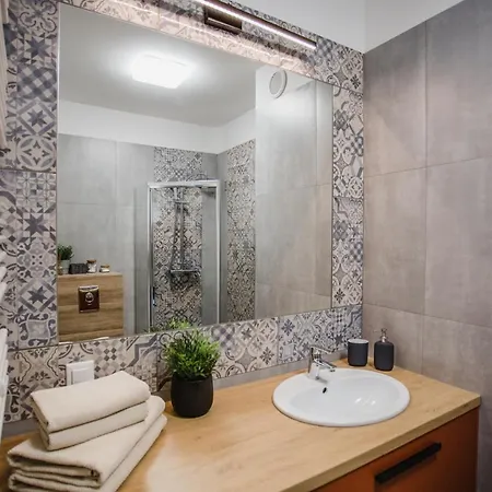 W&k Ginger - Faktura Vat, Parking W Garazu, Szybkie Wi-fi, Netflix Koszalin